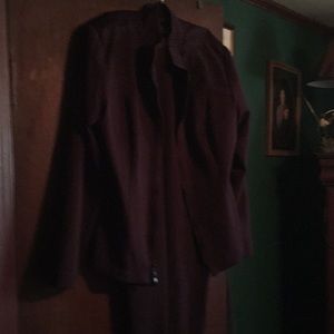 Pant suit